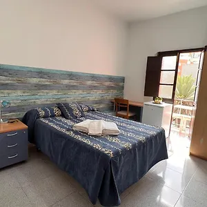  Apartment Central, Quiet And Comfortable Room, Breakfast